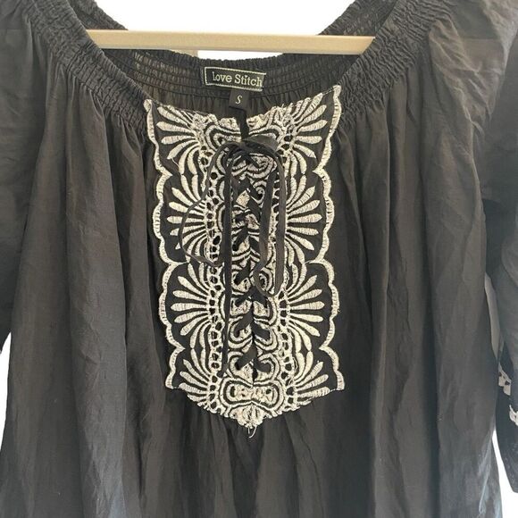Love Stitch Black Embroidered Boho Lace Up Blouse Top Women’s Sz Small Festival - Picture 2 of 5